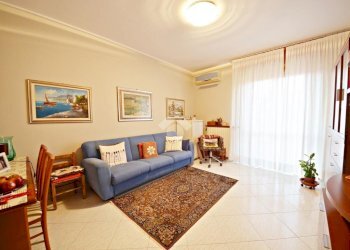 Three-room apartment via Adda, Cernusco sul Naviglio - photo 5