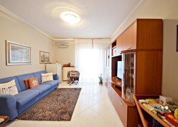 Three-room apartment via Adda, Cernusco sul Naviglio - photo 7