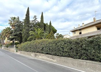 Villa Viale Silvio Amico, Loano - foto 4
