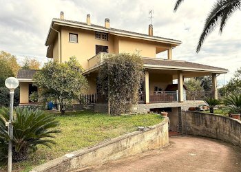 Villa Viale Silvio Amico, Loano - foto 5