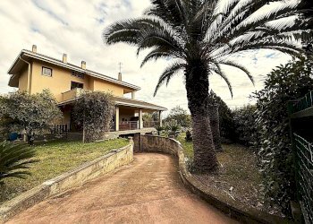 Villa Viale Silvio Amico, Loano - foto 6