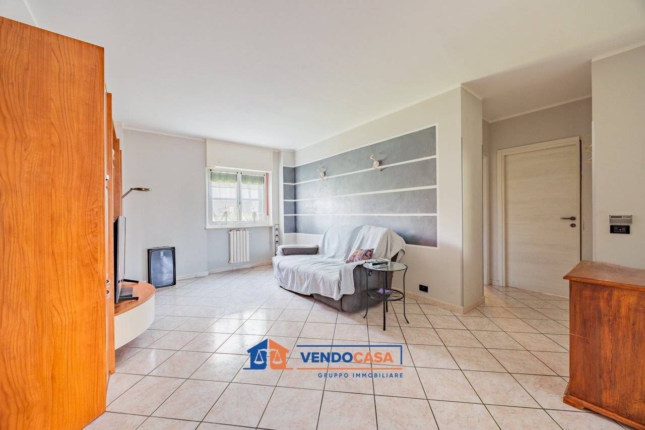 Four-room apartment Pinerolo - photo 3