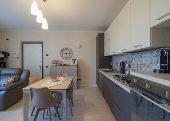 Three-room apartment Cantù, 25, Parabiago - photo 10