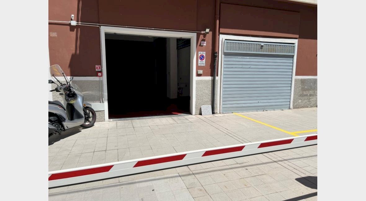 Parking space Genova - photo 1