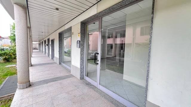 Lavanderia - Tintoria via del Fornasino, Truccazzano - foto 1