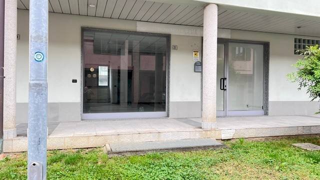 Lavanderia - Tintoria via del Fornasino, Truccazzano - foto 3