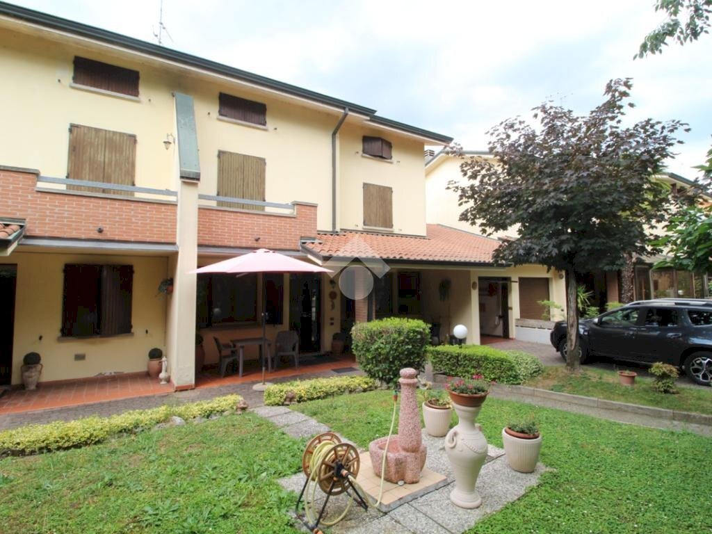 Villa a Schiera Via filippo turati, Bagnolo in Piano - foto 1
