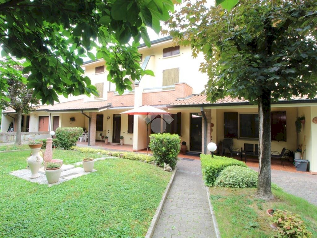 Villa a Schiera Via filippo turati, Bagnolo in Piano - foto 2