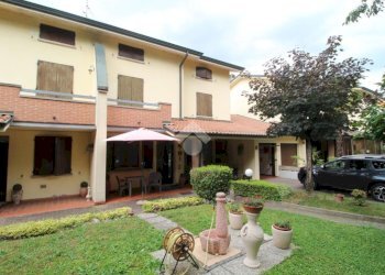 Villa a Schiera Via filippo turati, Bagnolo in Piano - foto 1