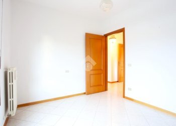 Three-room apartment Via 25 Aprile, Sala Bolognese - photo 7