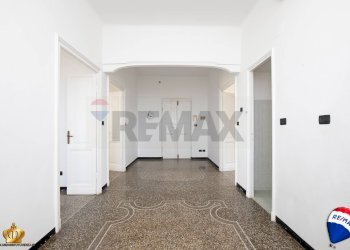 Three-room apartment Viale Goffredo Franchini, 8 
 Nervi, Genova (neighborhood Nervi) - photo 3