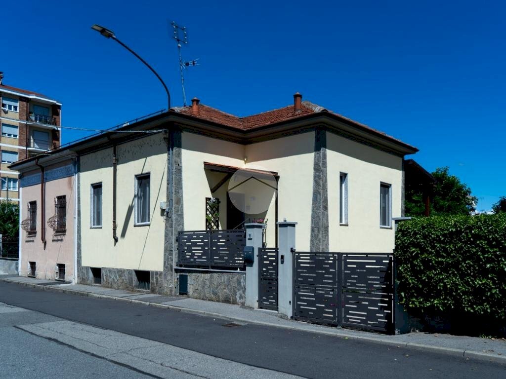 Casa indipendente Via Piave, Chivasso - foto 2