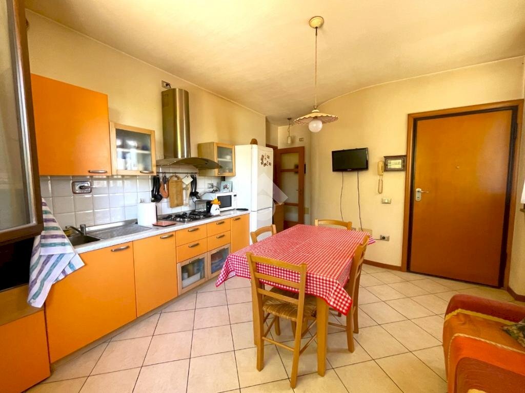 Three-room apartment Via Risara, Montelabbate - photo 3