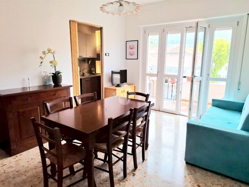 Three-room apartment Via Alessandro Manzoni, San Bartolomeo al Mare - photo 2
