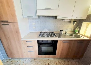 Three-room apartment Via Alessandro Manzoni, San Bartolomeo al Mare - photo 3