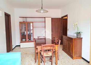 Three-room apartment Via Alessandro Manzoni, San Bartolomeo al Mare - photo 4