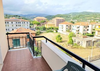 Three-room apartment Via Alessandro Manzoni, San Bartolomeo al Mare - photo 13