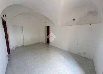 Four-room apartment Piazzale S. Maurizio, Pinerolo - photo 7