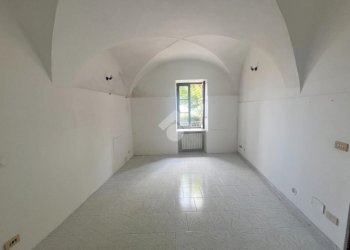 Four-room apartment Piazzale S. Maurizio, Pinerolo - photo 15