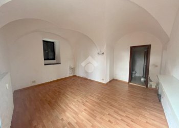 Four-room apartment Piazzale S. Maurizio, Pinerolo - photo 21