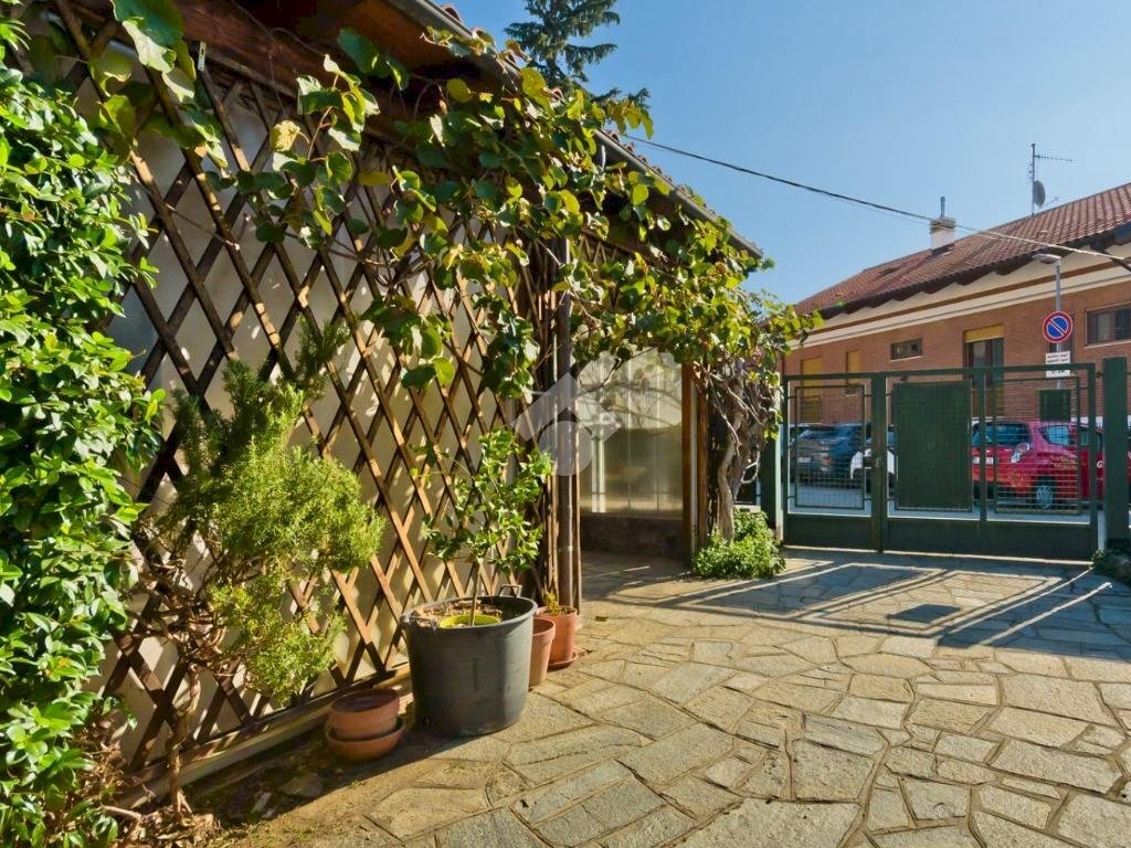 Two-room apartment Piazza Beria, Moncalieri - photo 2
