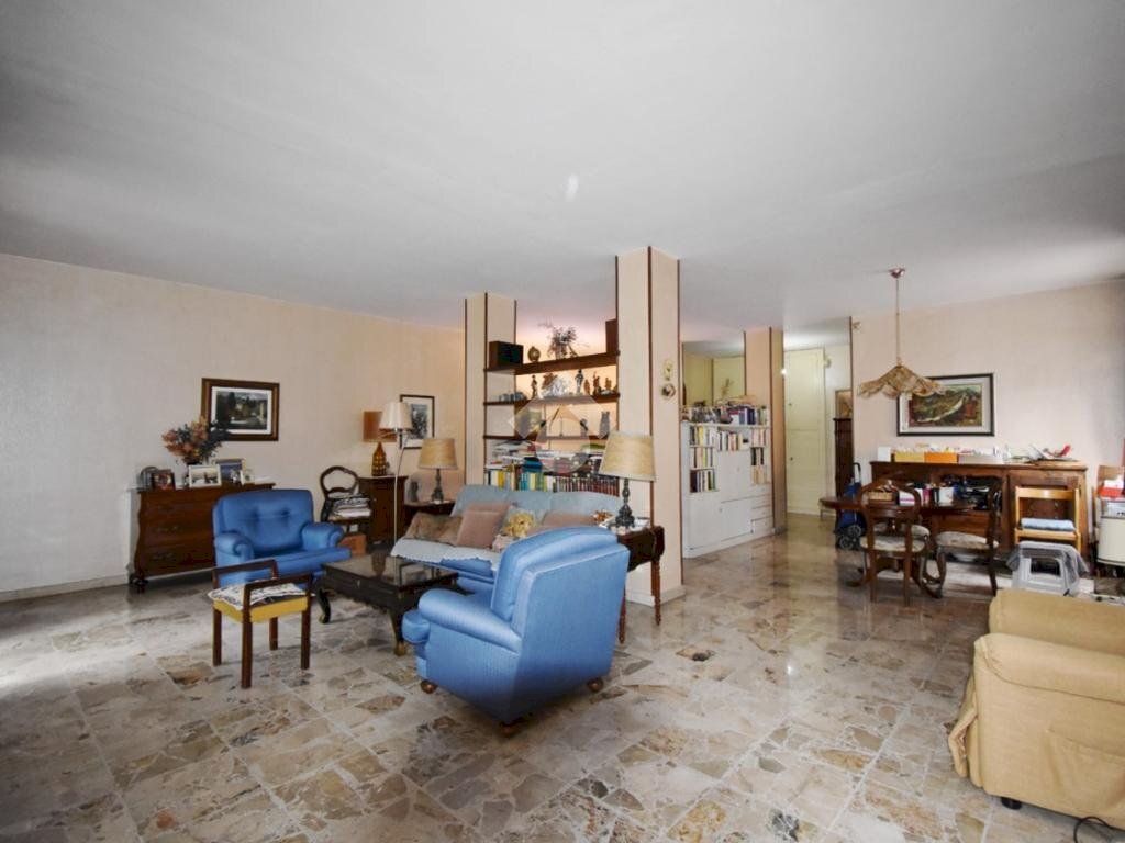 Appartamento Via Lorenzo Garda, Ivrea - foto 2