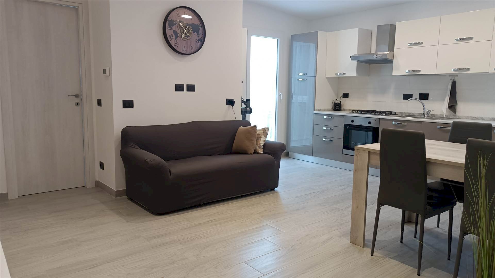 Trilocale Savona - foto 1