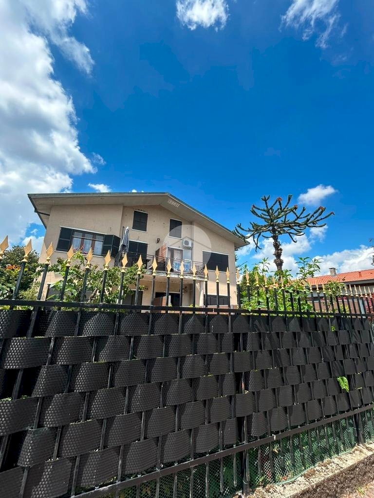 Two-room apartment Via Franchi Maggi, Rozzano - photo 1