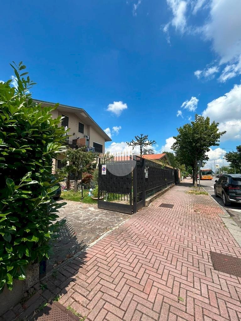 Two-room apartment Via Franchi Maggi, Rozzano - photo 2