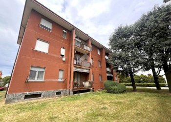 Two-room apartment Via XXV aprile, Galliate - photo 1