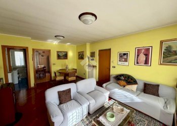 Three-room apartment Via Monte Emilius, Quart - photo 1
