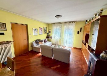 Three-room apartment Via Monte Emilius, Quart - photo 2