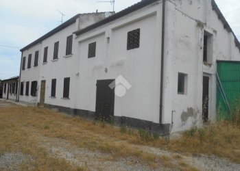 Rustico Via colombo, Comacchio - foto 1