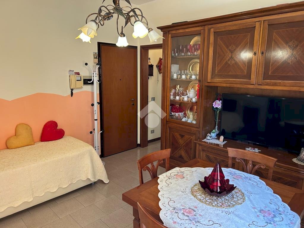 Bilocale Strada Alessandria, Parma (zona San Leonardo) - foto 1