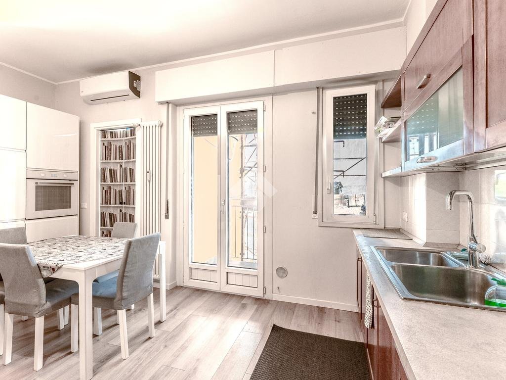 Bilocale Viale Edoardo Jenner, Milano (zona Maciachini) - foto 1