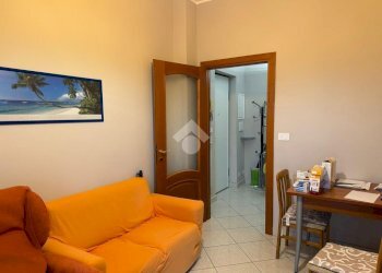 Two-room apartment Via Luigi Salvatore Cherubini, Torino (neighborhood Barriera Milano) - photo 2