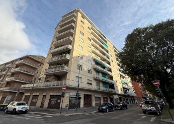 Quadrilocale Corso Bernardino Telesio, Torino (zona Parella) - foto 1