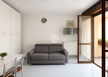 One-room apartment Via Cavour, Novate Milanese - photo 4