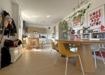 Three-room apartment Via Cesare Battisti, Carugate - photo 2
