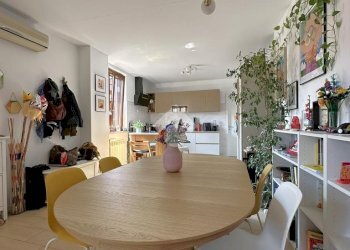 Three-room apartment Via Cesare Battisti, Carugate - photo 12