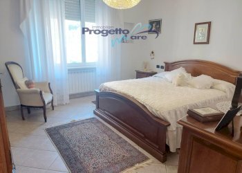 Foto 18 - Four-room apartment Pietra Ligure - photo 18