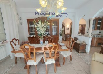 Foto 22 - Four-room apartment Pietra Ligure - photo 22