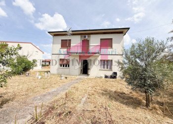 Foto 1 - Casa indipendente Via Pio
 
2, Castelmassa - foto 1