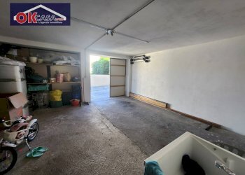 garage - Semi-detached house via barlottini, Sona - photo 18