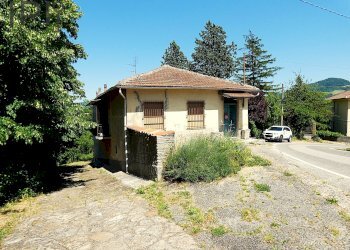 Foto 1 - Casa indipendente viale pietro porro, Mombaldone - foto 1
