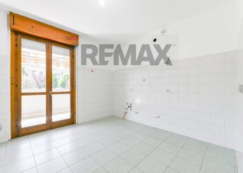 CUCINA ABITABILE - Three-room apartment via sandro pertini
 
48, Settala - photo 5