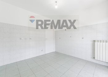 CUCINA ABITABILE - Three-room apartment via sandro pertini
 
48, Settala - photo 8
