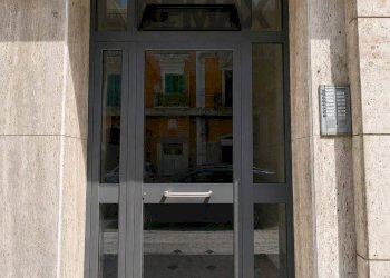 Edificio all\'aperto - Quadrilocale Via Principe Amedeo
 
407, Bari - foto 3