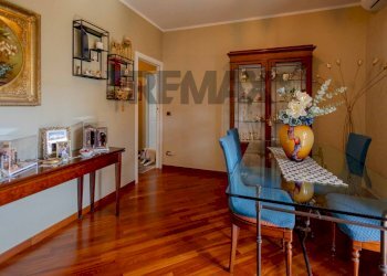 Sala da pranzo - Appartamento Via Generale De Bernardis
 
19, Bari - foto 8