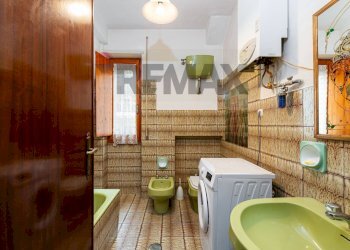 Bagno - Three-room apartment PIAZZA GIOSUE' CARDUCCI
1, Monterotondo - photo 18